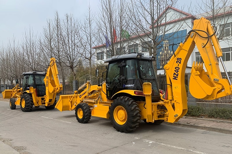 HZ40-28 backhoe loader with one-piece chassis