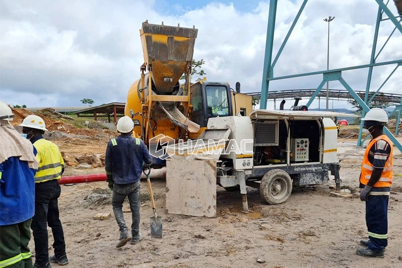 working sites of self loading concrete mixer with pump