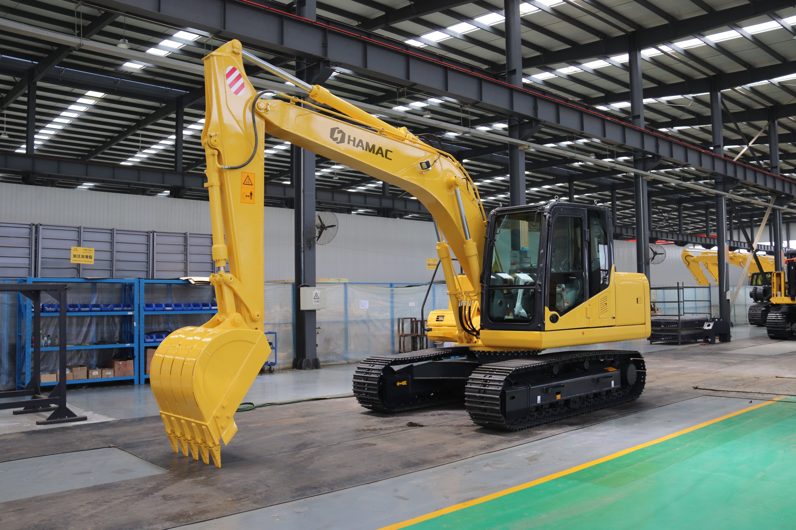 Medium Size Excavators: Versatility and Efficiency