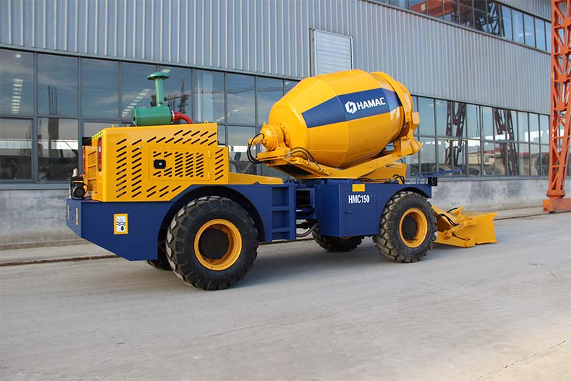 Concrete mixing machine