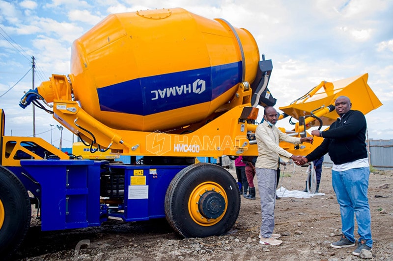 Diesel type self loading concrete mixer HMC400 make contribution in KISII,KENYA