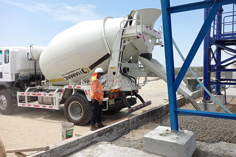 Concrete trucker mixer of RMC batching plant