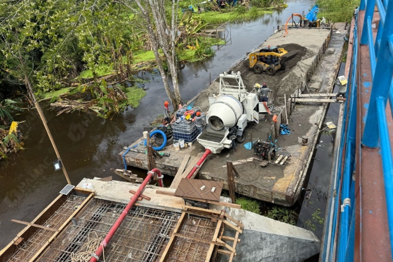 HAMAC Concrete Mixer Pump Supports Bridge Construction in a Remote River Project