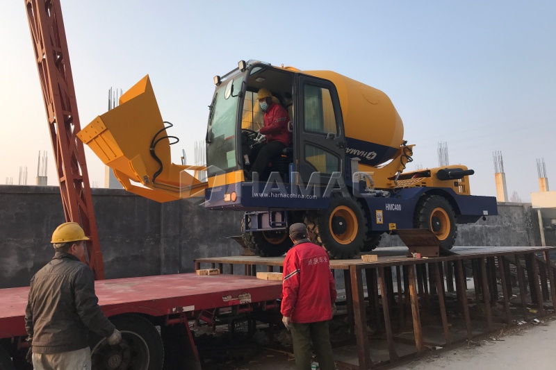 HMC400 self-loading concrete mixer