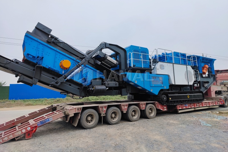 Tracked impact crusher plant