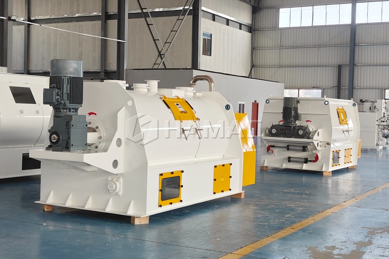 Twin Shaft Concrete Mixer