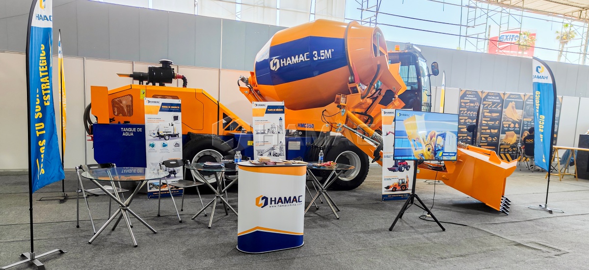 HAMAC HMC350 3.5 m³ self-loading concrete mixer displayed at EXCON 2026 in Peru